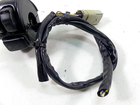 2015 Harley VRSCF Muscle V-Rod Left Hand Blinker Control Switch - Read 71682-06A {{ shop.shopifyCountryName }} - Mototech271