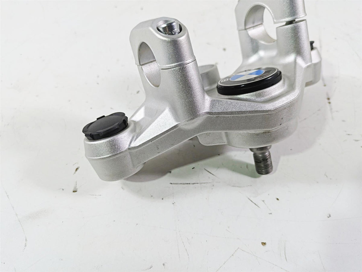 2016 BMW R1200GS GSW K50 Upper Triple Tree Steering Clamp 31428555849 {{ shop.shopifyCountryName }} - Mototech271