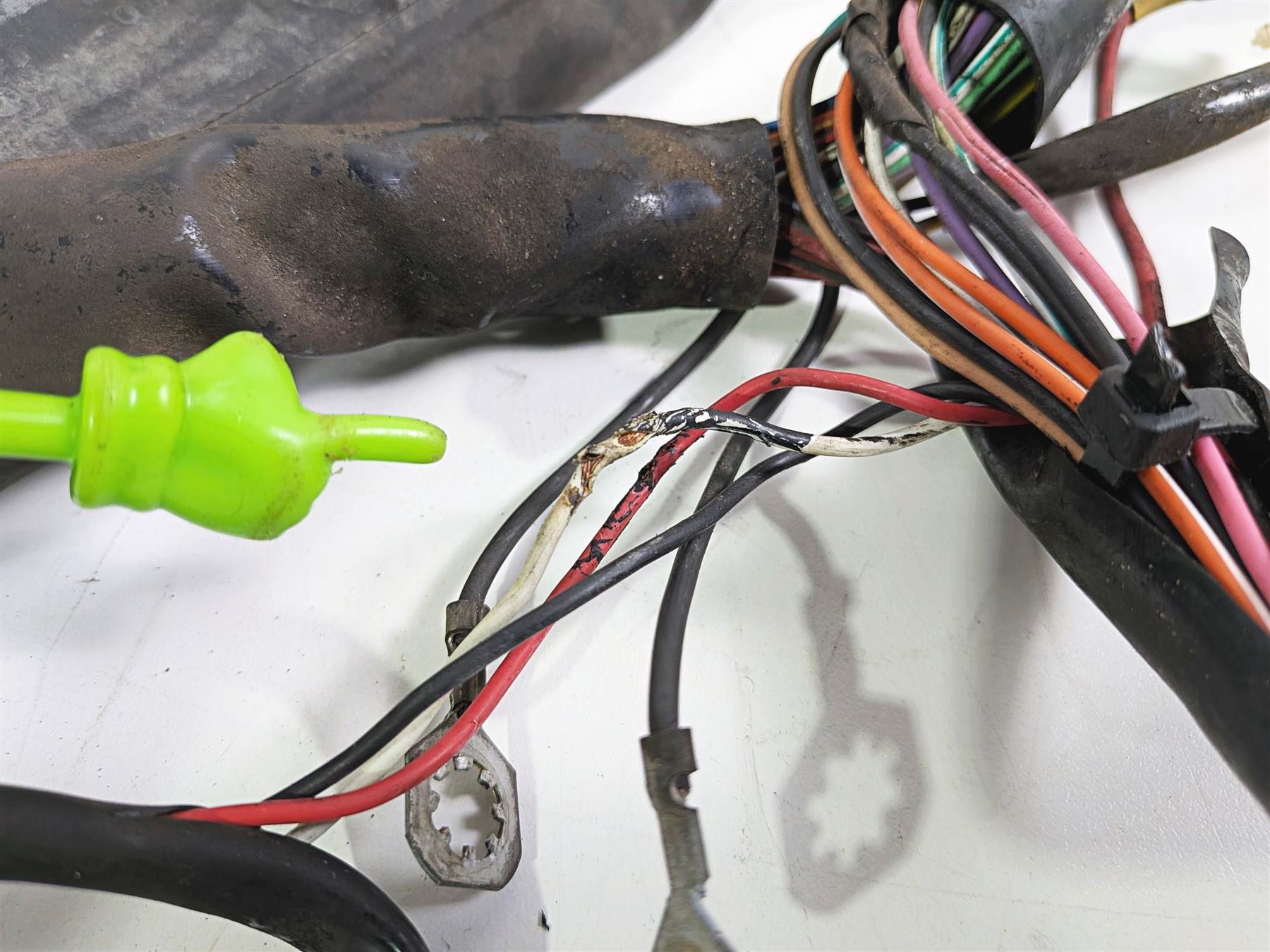 2001 Harley FLHRCI Road King Main Wiring Harness Loom - For Parts 70245-01 {{ shop.shopifyCountryName }} - Mototech271