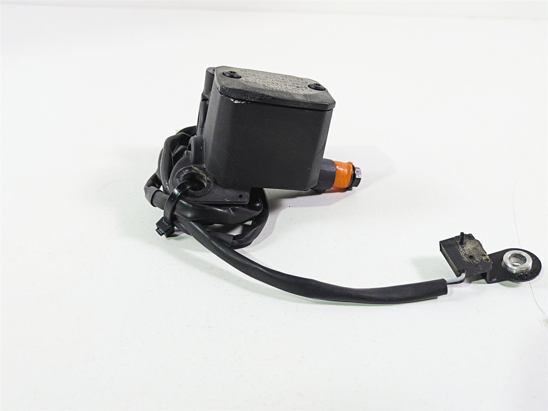 2018 Ducati Scrambler Desert Sled 800 Front Brake Master Cylinder Read 62440921B {{ shop.shopifyCountryName }} - Mototech271