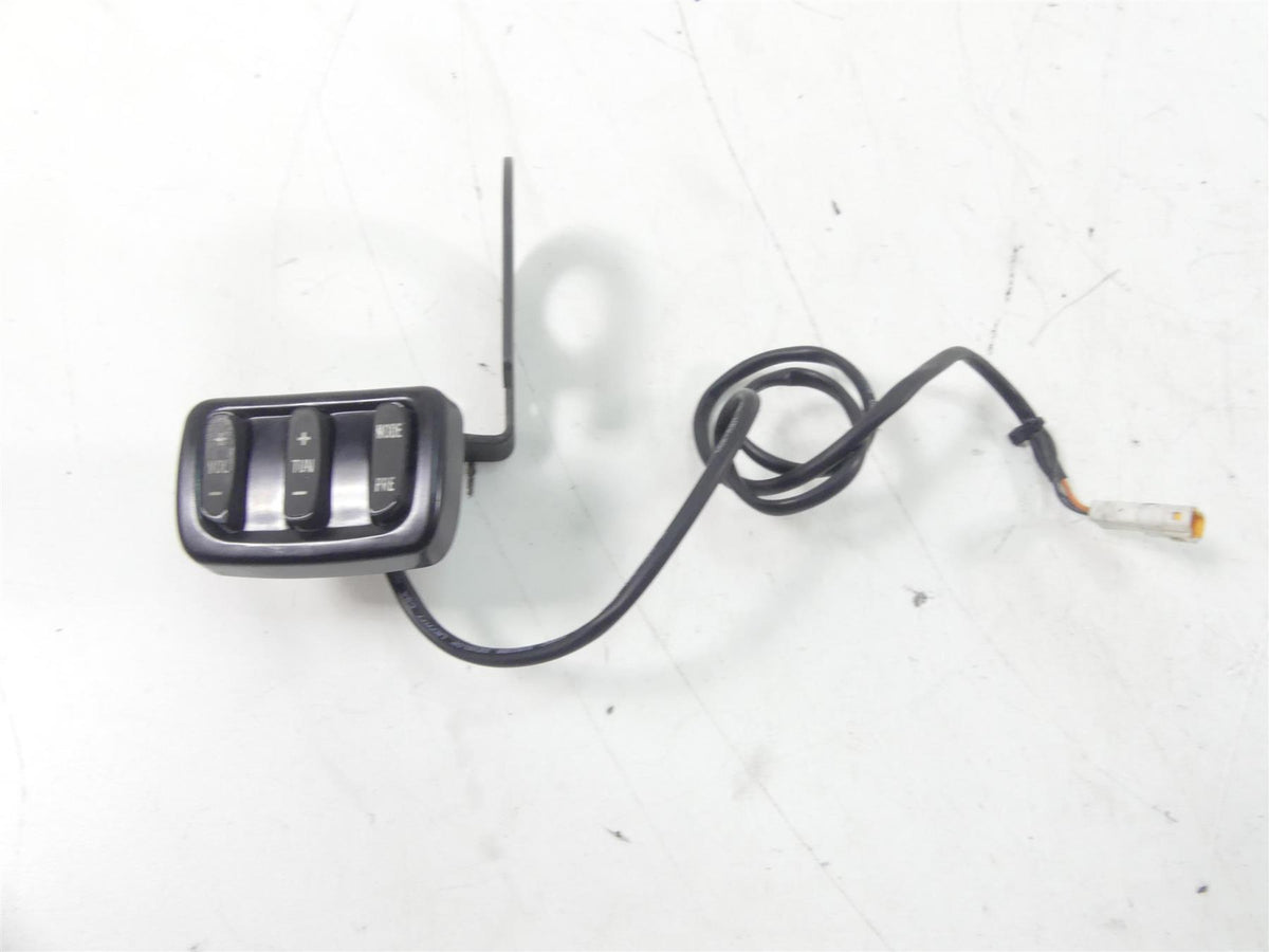 2012 Victory Cross Country Left Hand Radio Volume Mode Control Switch 1017807 {{ shop.shopifyCountryName }} - Mototech271