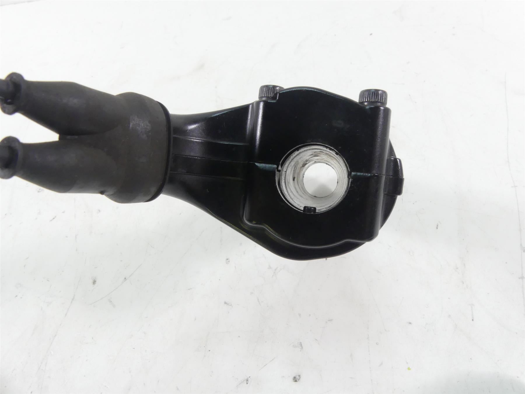 2013 Yamaha VMX17 V-Max 1700 Throttle Cable Grip Grab Set 4YR-26240-02-00 {{ shop.shopifyCountryName }} - Mototech271