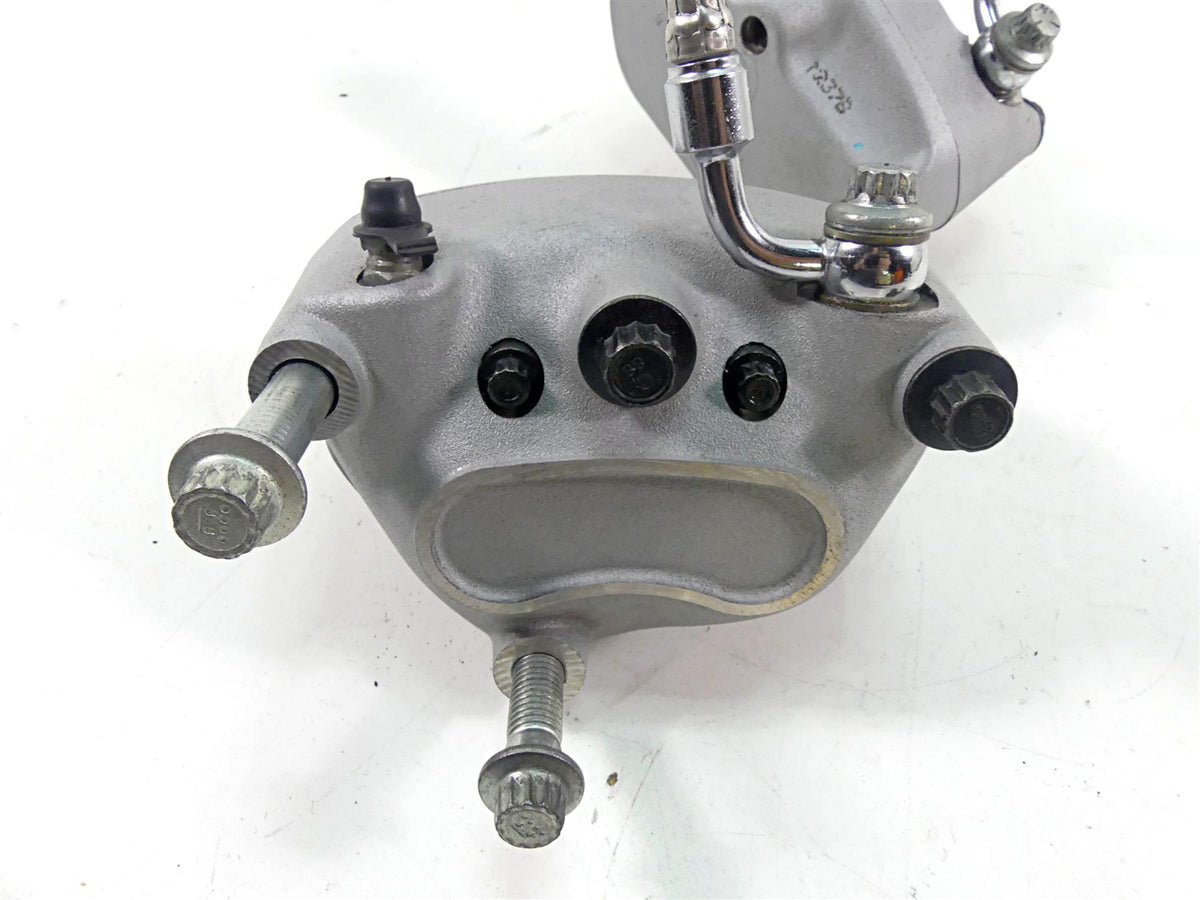 2007 Harley Touring FLHRSE CVO Road King Front Brake Caliper Set 44382-99C {{ shop.shopifyCountryName }} - Mototech271