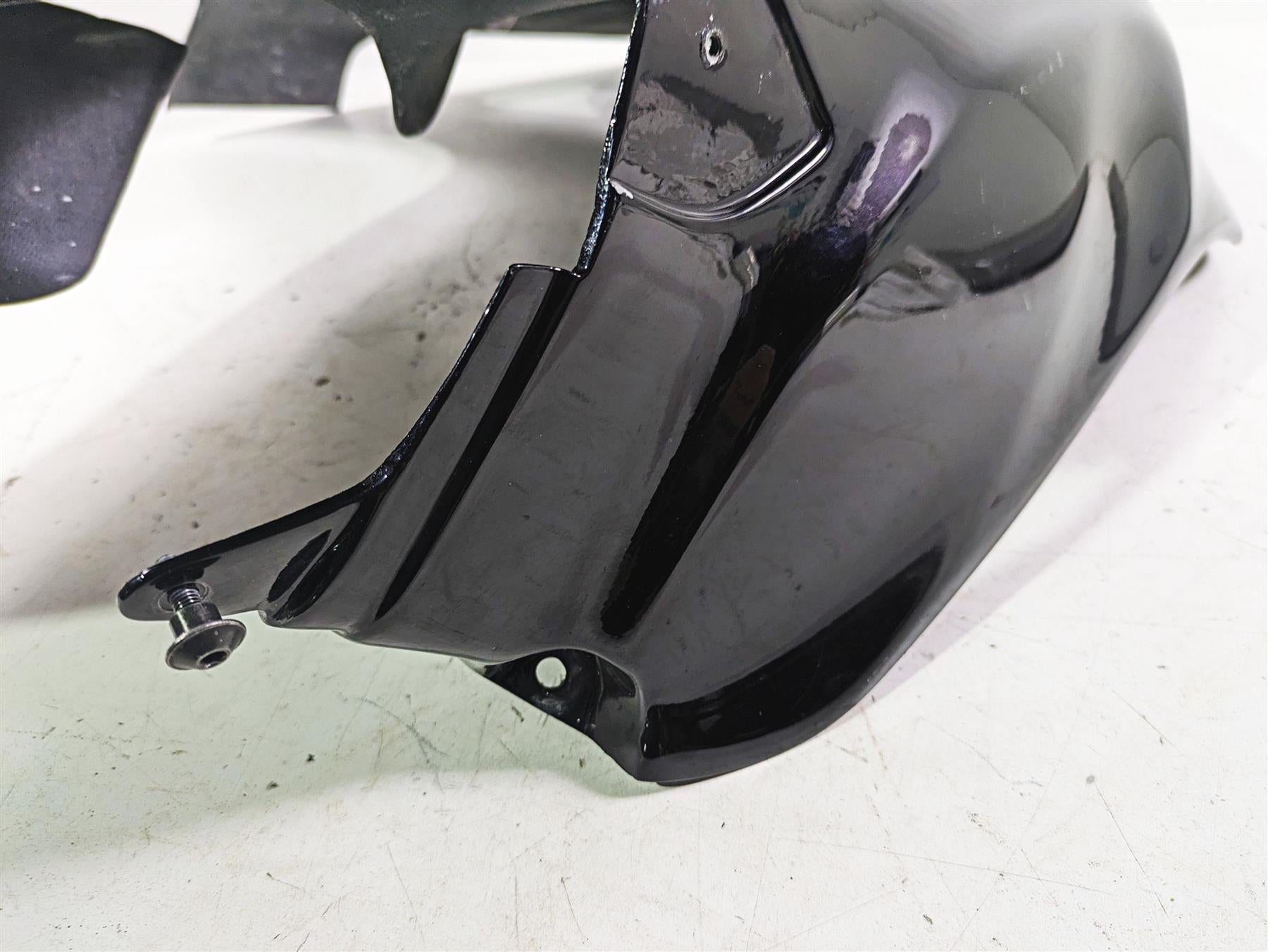 2018 Suzuki GSX1300 R Hayabusa IOne Moto Right Main Fairing Cover -Read BUSTRS08 {{ shop.shopifyCountryName }} - Mototech271