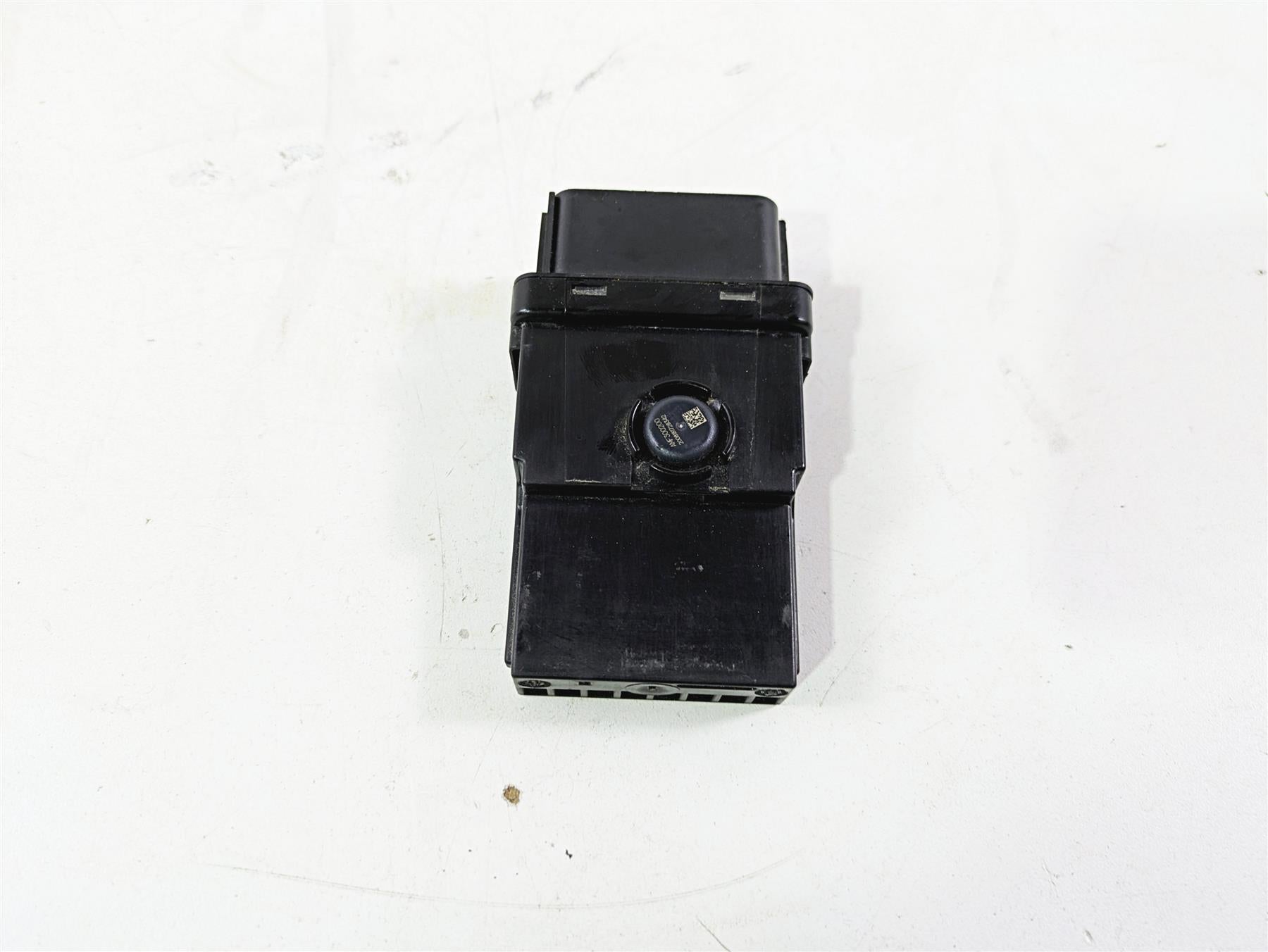 2021 BMW R1250GS K51 Adv Light Control Module Unit Box 1600221 {{ shop.shopifyCountryName }} - Mototech271