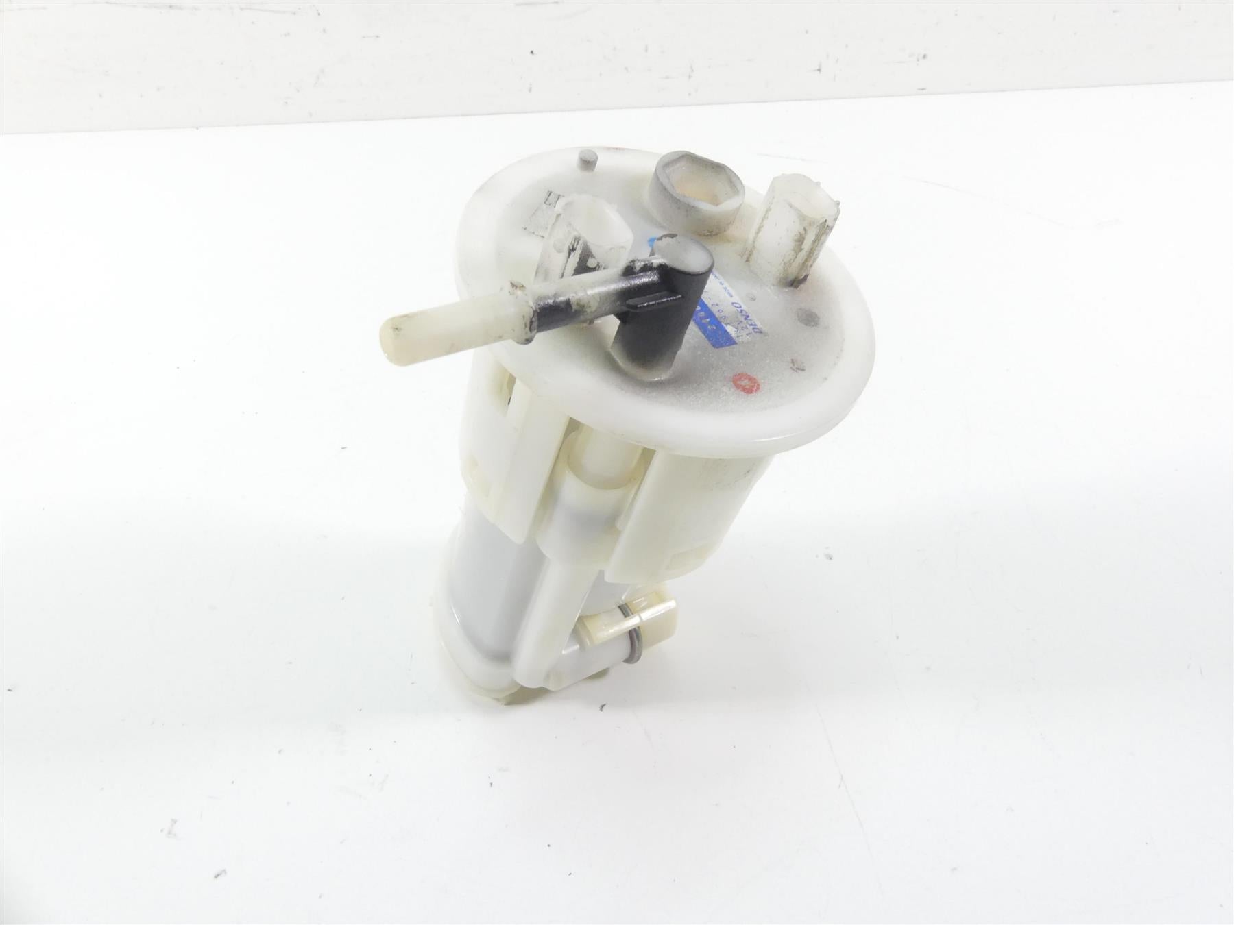 2013 Triumph Daytona 675 Denso Fuel Gas Petrol Pump - Tested T2400735 {{ shop.shopifyCountryName }} - Mototech271