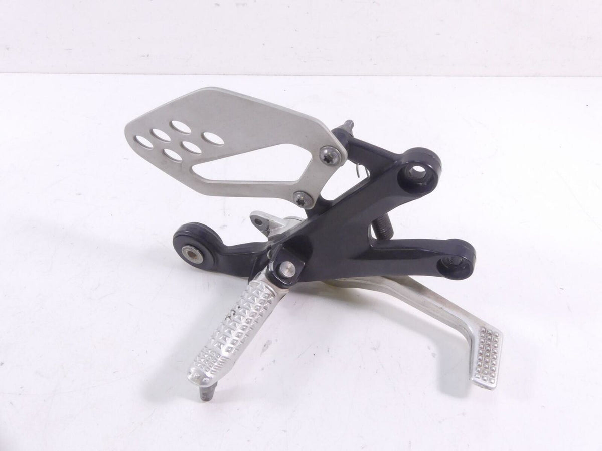 2012 BMW S1000RR K46 Right Footpeg Foot Peg Set & Brake Pedal Lever 46717708574 {{ shop.shopifyCountryName }} - Mototech271