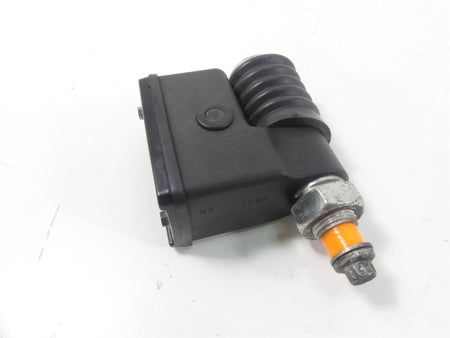 1995 Harley Dyna FXDL Low Rider Nice Rear Brake Master Cylinder 42474-90 {{ shop.shopifyCountryName }} - Mototech271