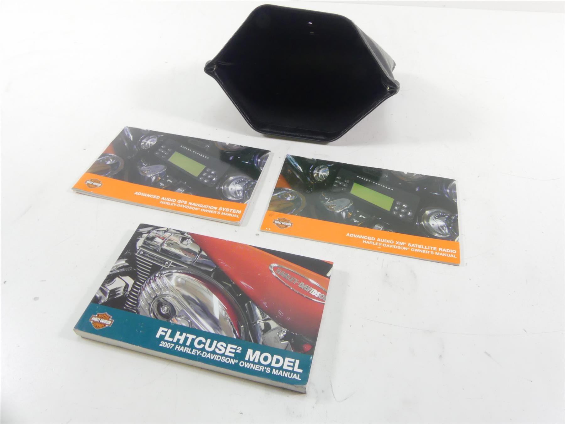 2007 Harley FLHTCU SE CVO Electra Glide Owners Manual Set 99738-07 {{ shop.shopifyCountryName }} - Mototech271