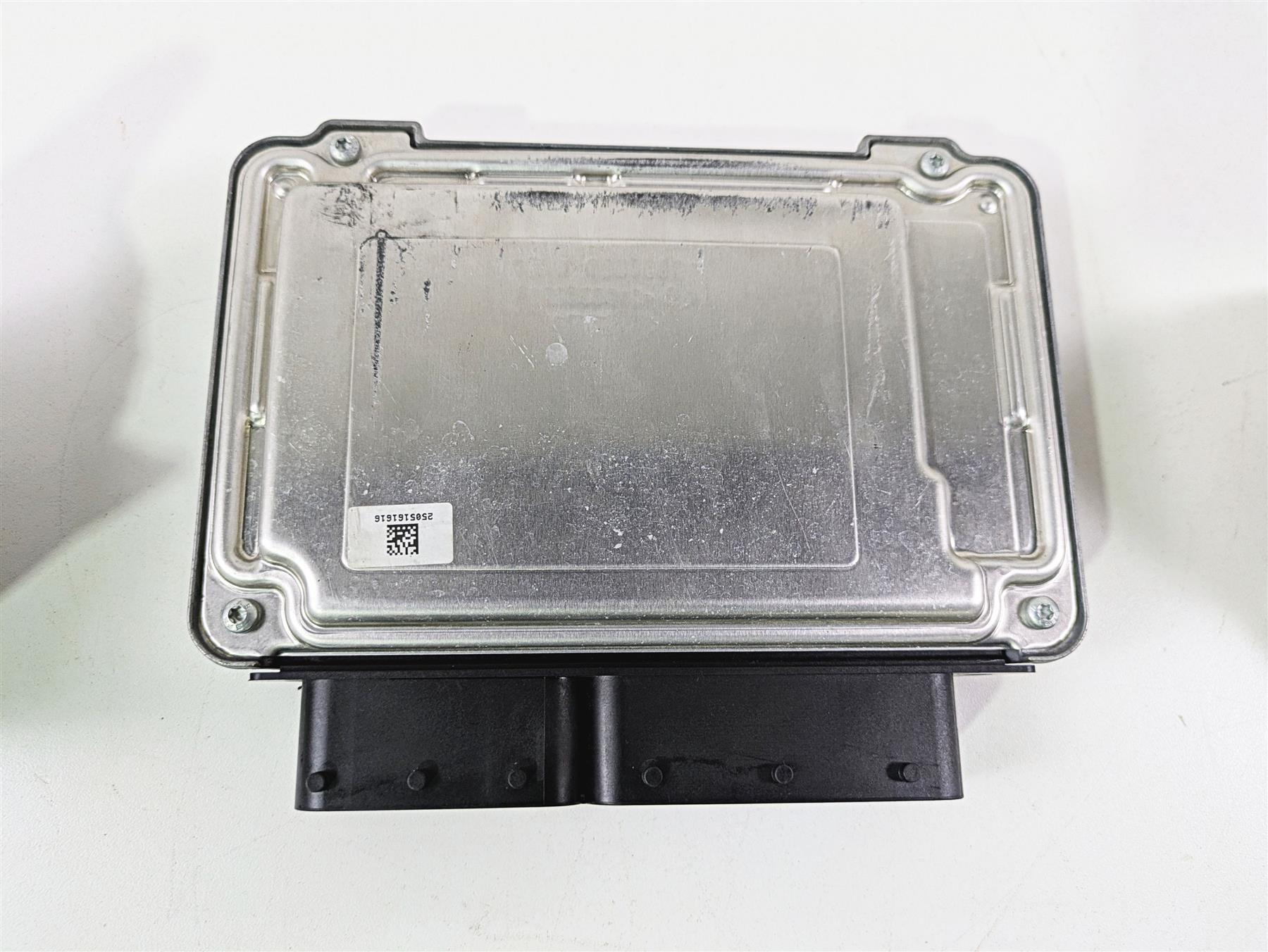 2022 BMW RnineT Pure K22 Cdi Ecu Module Ignition Switch Key Set 13619457511 {{ shop.shopifyCountryName }} - Mototech271