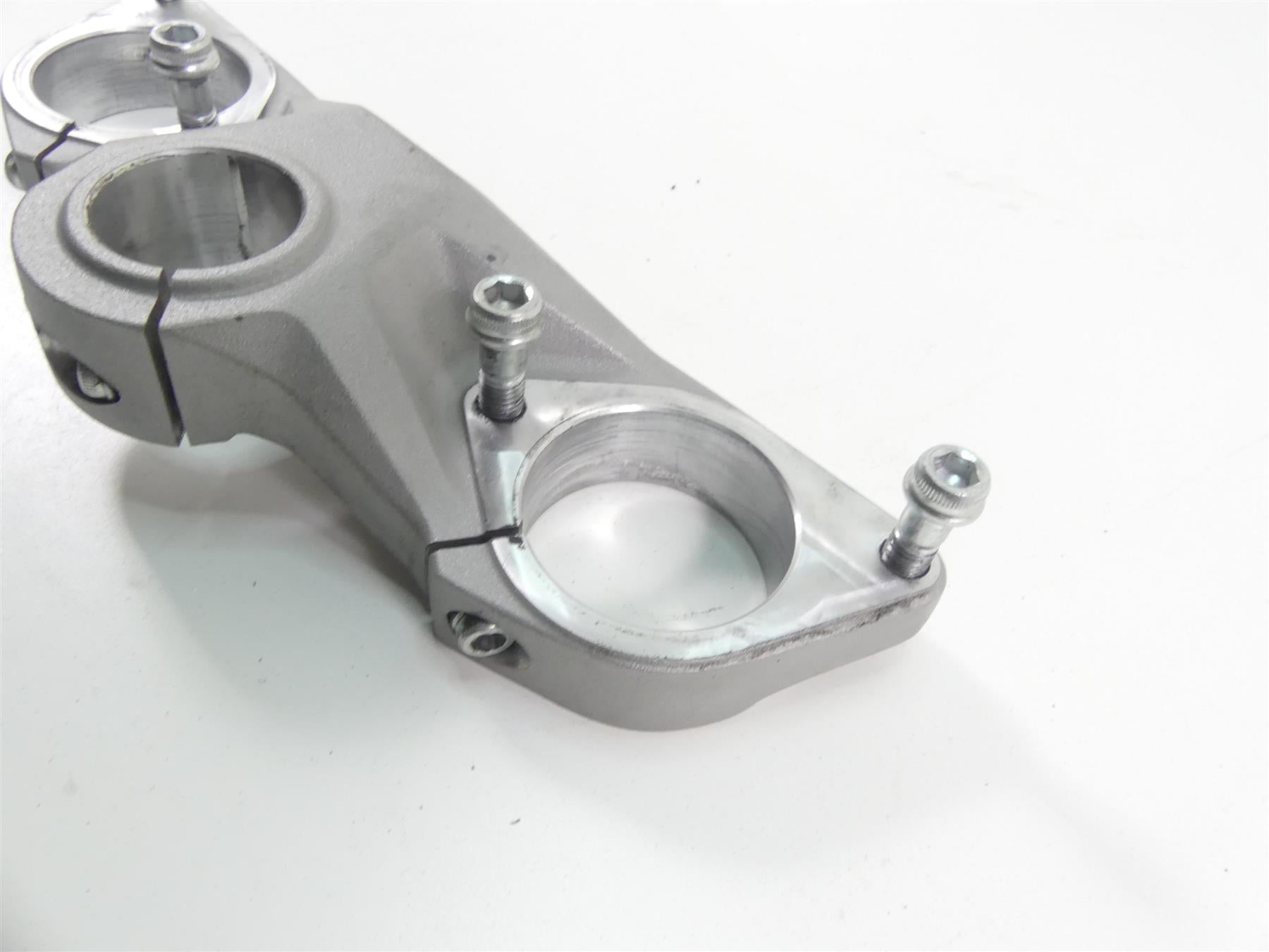 2017 Ducati 939 S Supersport Upper Triple Tree Steering Clamp 34111461AA {{ shop.shopifyCountryName }} - Mototech271