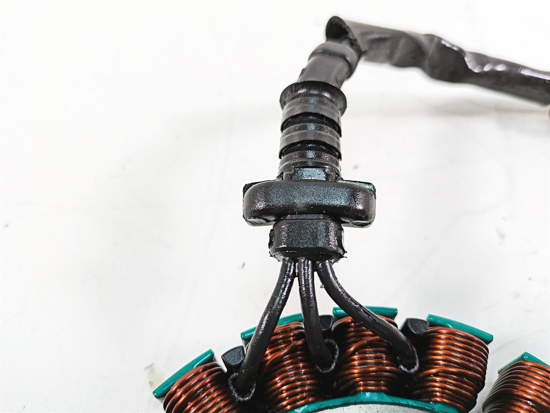 2006 Harley Softail FXSTSI Springer Stator Alternator Generator Magneto 30017-01B {{ shop.shopifyCountryName }} - Mototech271