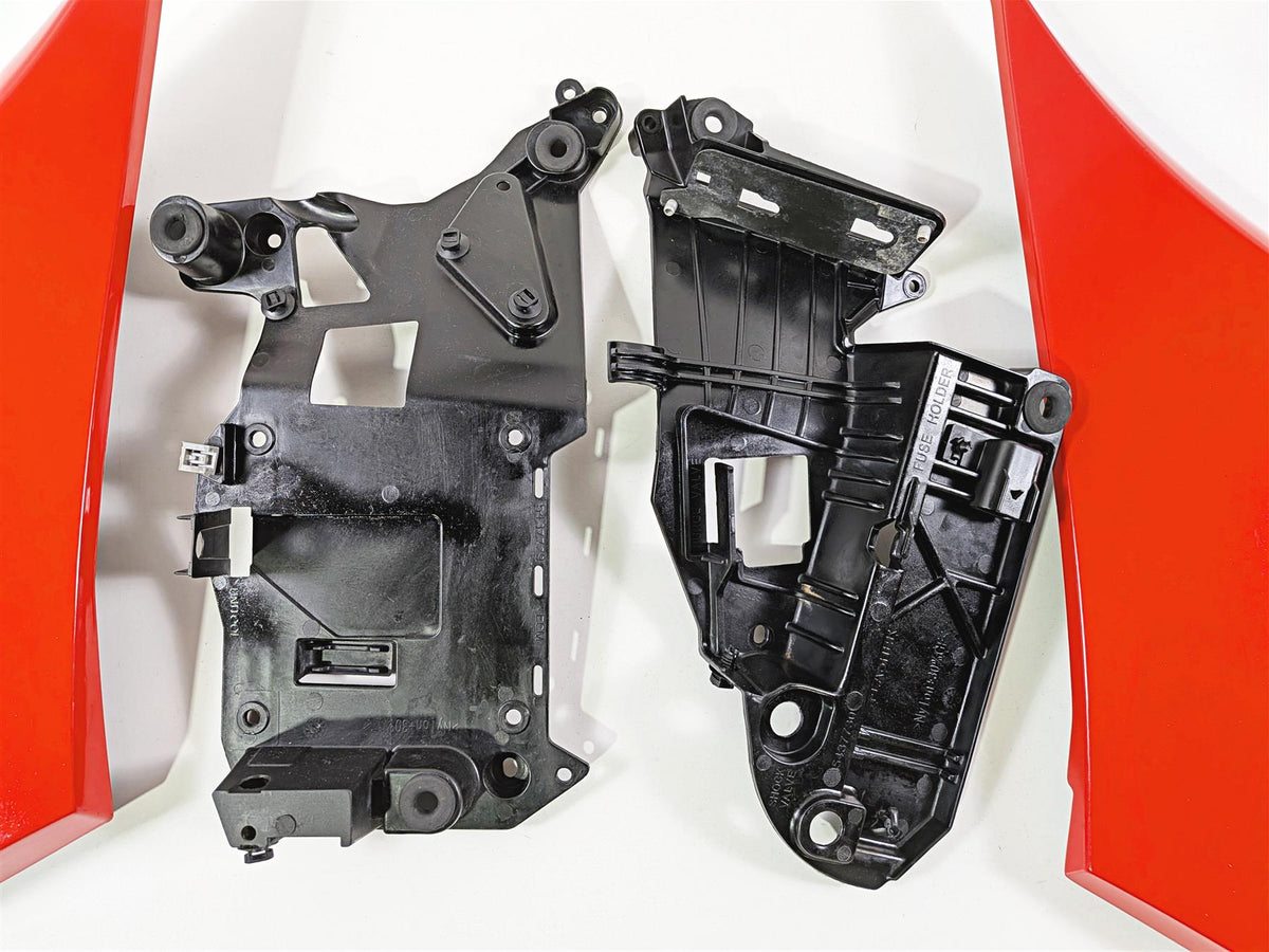 2016 Victory Cross Country Left Right Red Side Cover Fairing Set 5437588 {{ shop.shopifyCountryName }} - Mototech271