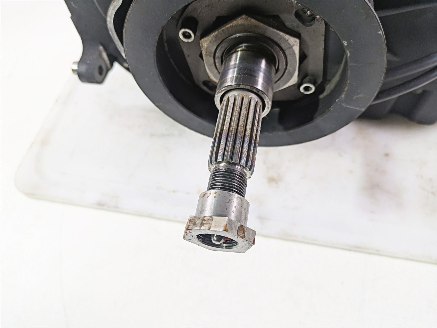 2015 Harley Touring FLHTKL Electra Glide 6-Sp Transmission Gear Box 33166-10A {{ shop.shopifyCountryName }} - Mototech271
