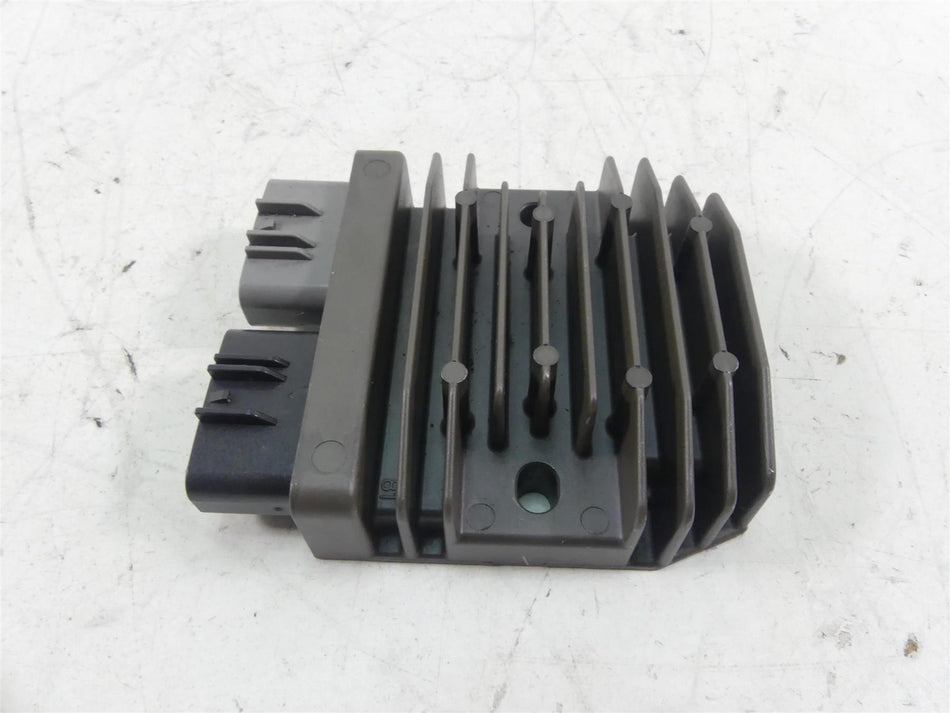 2017 Ducati 939 S Supersport Rectifier Voltage Regulator FH020AA 54040301B {{ shop.shopifyCountryName }} - Mototech271