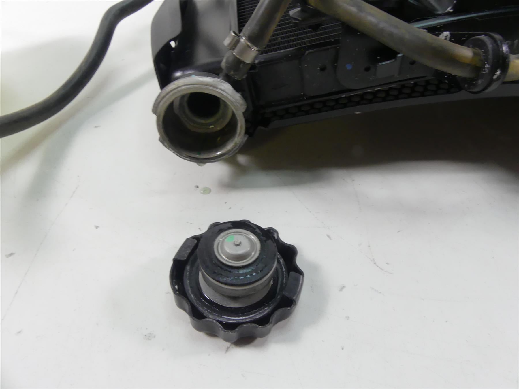 2018 Triumph Street Triple 765RS Radiator Fan Reservoir Hoses Set T2101741 {{ shop.shopifyCountryName }} - Mototech271