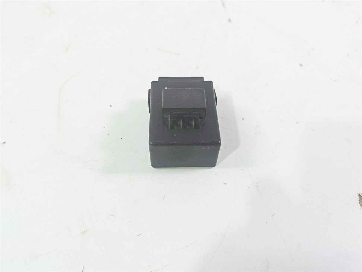 2006 Yamaha XVS650 V-Star Classic Turn Signal Flasher Relay 2UJ-83350-01-00 {{ shop.shopifyCountryName }} - Mototech271