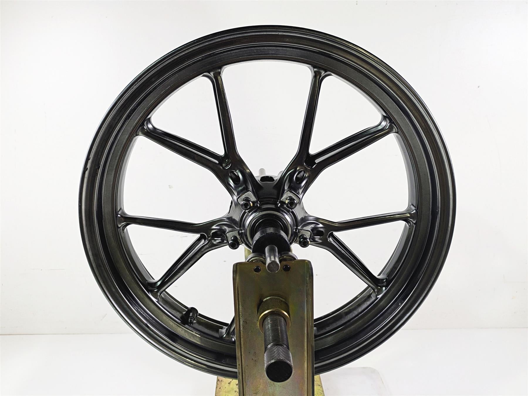 2010 Ducati Streetfighter 1098 S 17x3.5 Front Wheel Cast - Runout 50121151AF {{ shop.shopifyCountryName }} - Mototech271