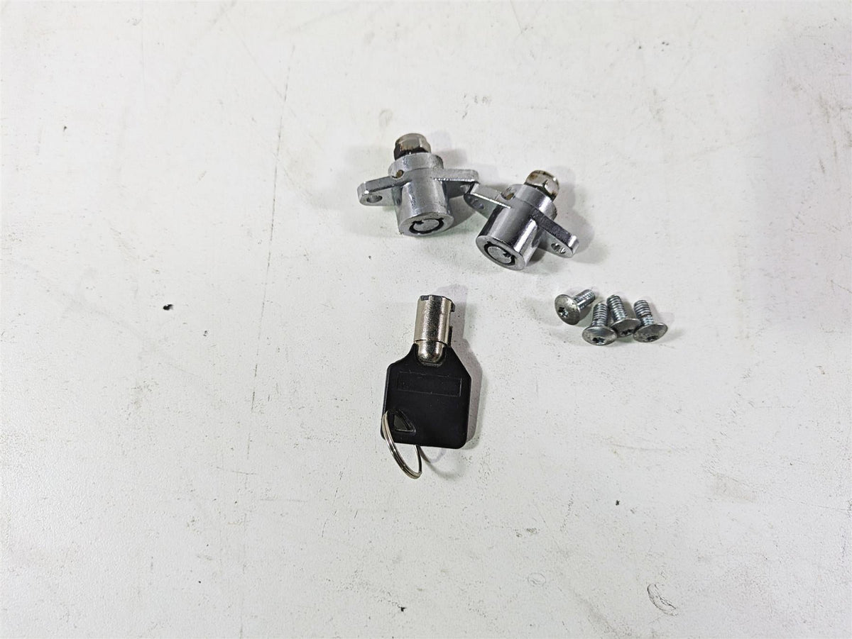 2020 Harley Touring FLHT Electra Glide Saddlebag Lock Key Set 90300024 {{ shop.shopifyCountryName }} - Mototech271