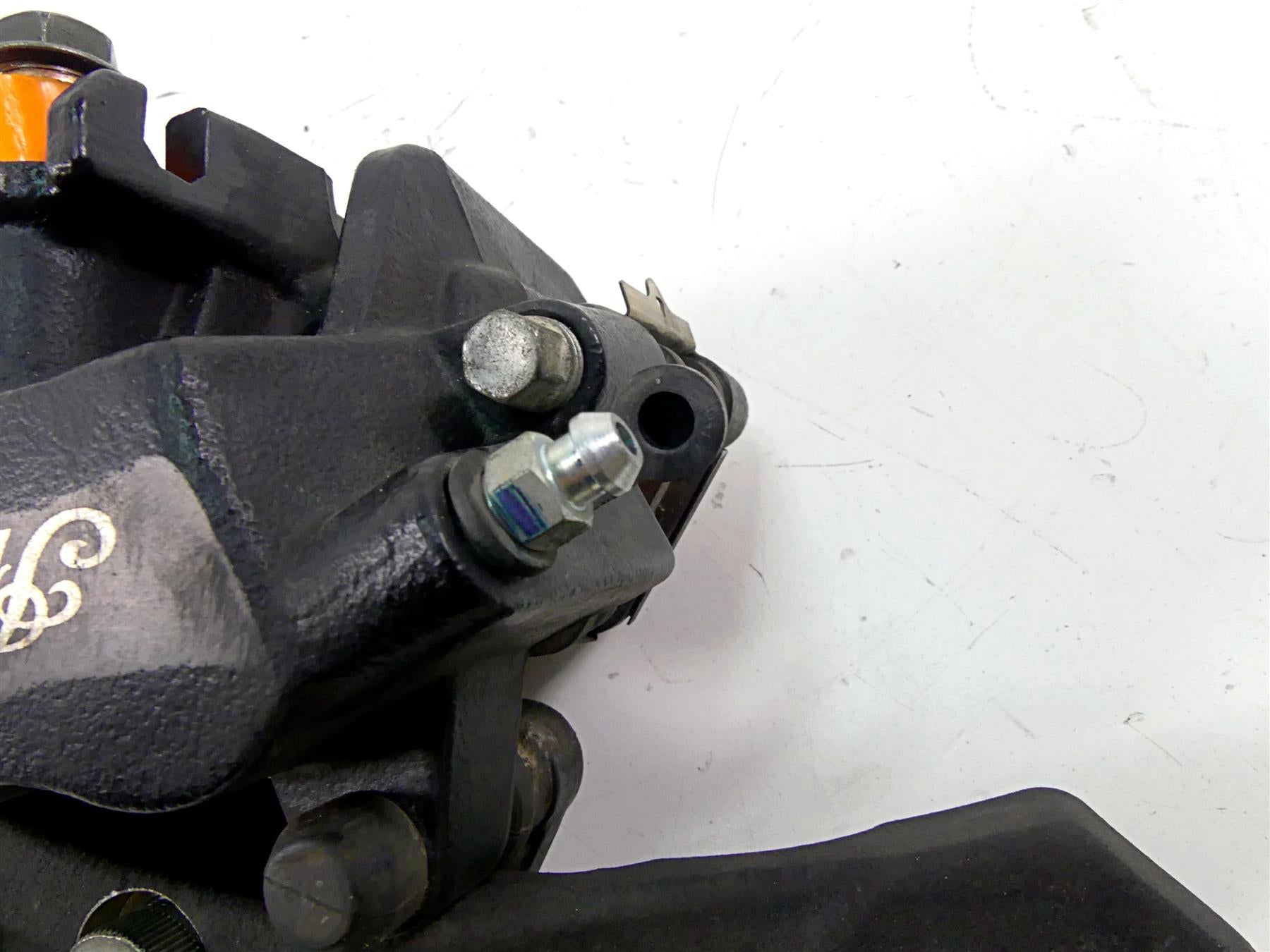 2019 Indian Chieftain Classic Rear Brake Caliper & Bracket 1912006 {{ shop.shopifyCountryName }} - Mototech271