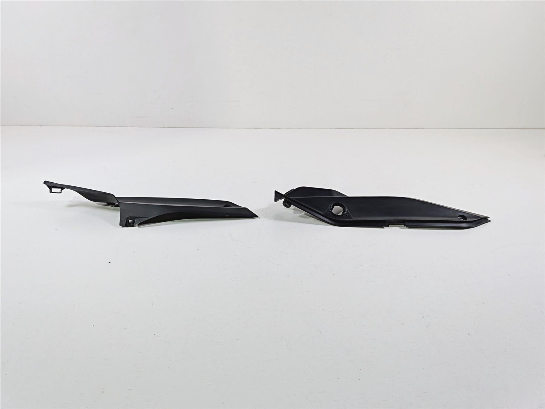2016 Ducati Hypermotard 939 SP Tail Side Cover Fairing Set 48211722A 48211742A-Mototech271