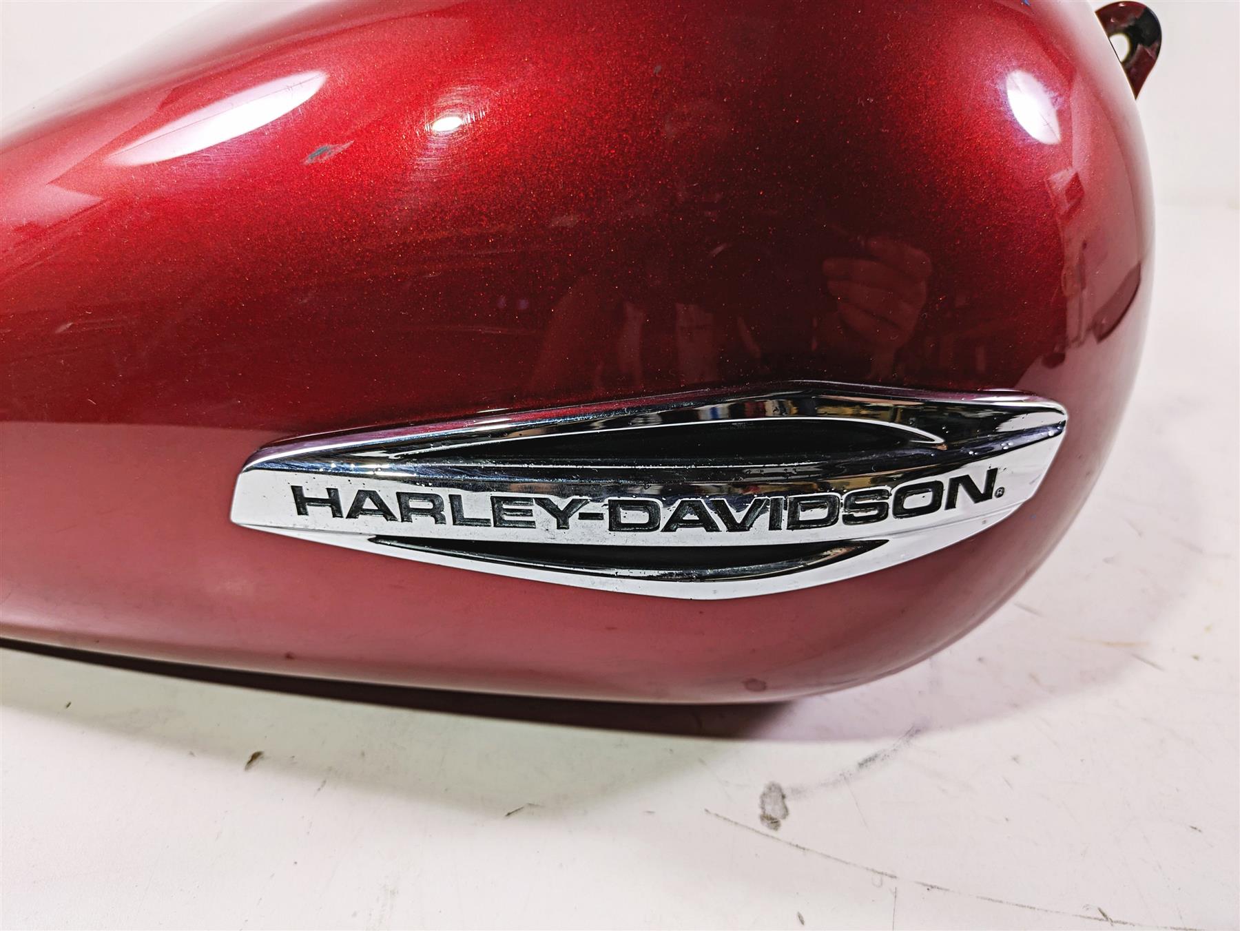 2012 Harley FLD Dyna Switchback Fuel Gas Petrol Tank 61593-10 {{ shop.shopifyCountryName }} - Mototech271
