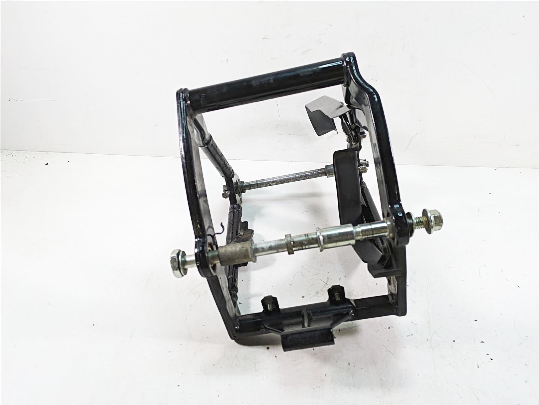 2006 Harley FLSTI Softail Heritage Straight Rear Swingarm Swing Arm 47573-00A {{ shop.shopifyCountryName }} - Mototech271