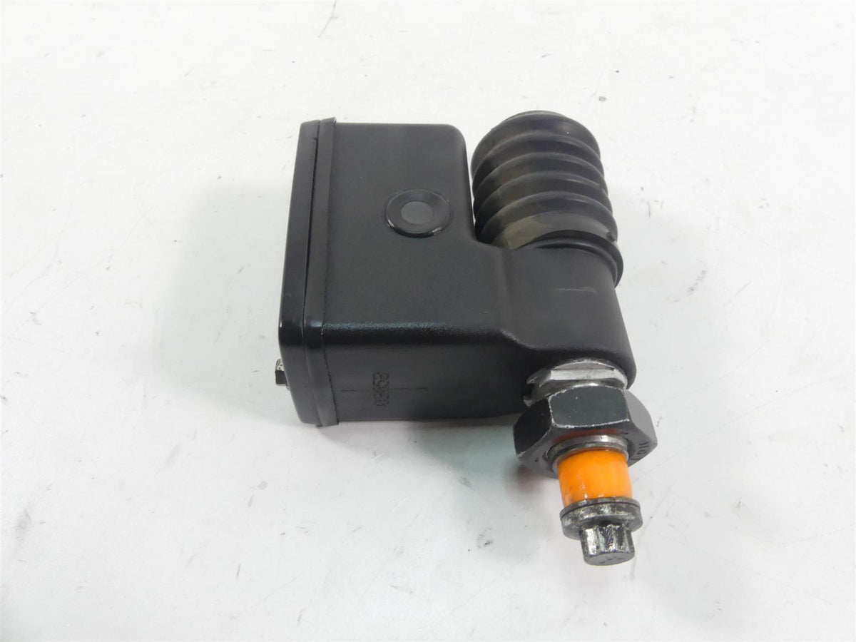 2005 Harley Dyna FXDLI Low Rider Rear Brake Master Cylinder 42474-90C {{ shop.shopifyCountryName }} - Mototech271