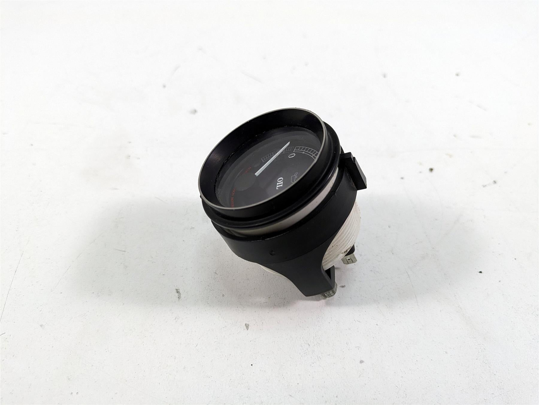 2006 Harley Touring FLHTCUI Electra Glide Oil Pressure Gauge 75032-99B {{ shop.shopifyCountryName }} - Mototech271