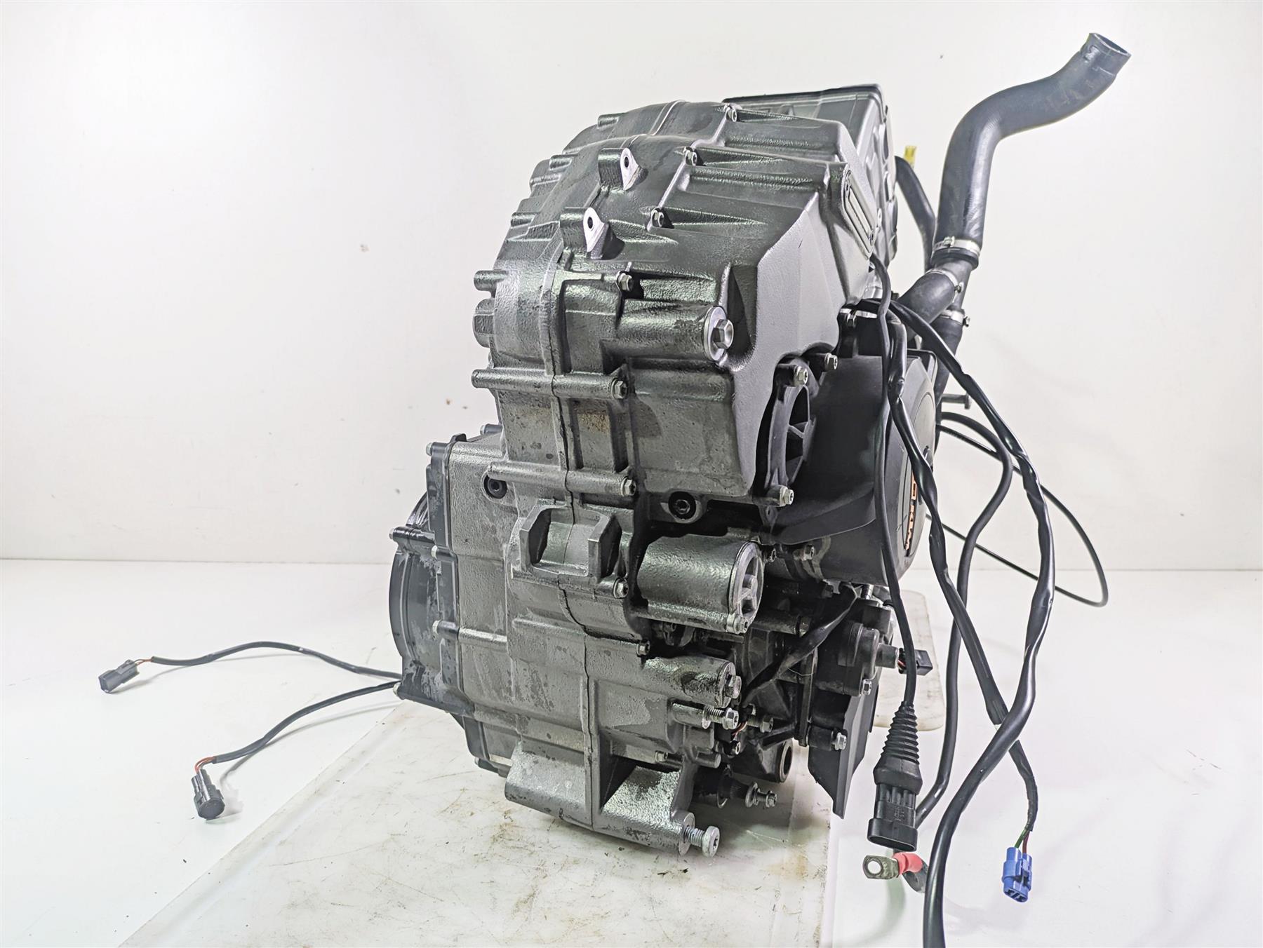 2017 KTM 1290 Super Duke GT Engine Motor LC8 7K - Only 6143000004424 {{ shop.shopifyCountryName }} - Mototech271