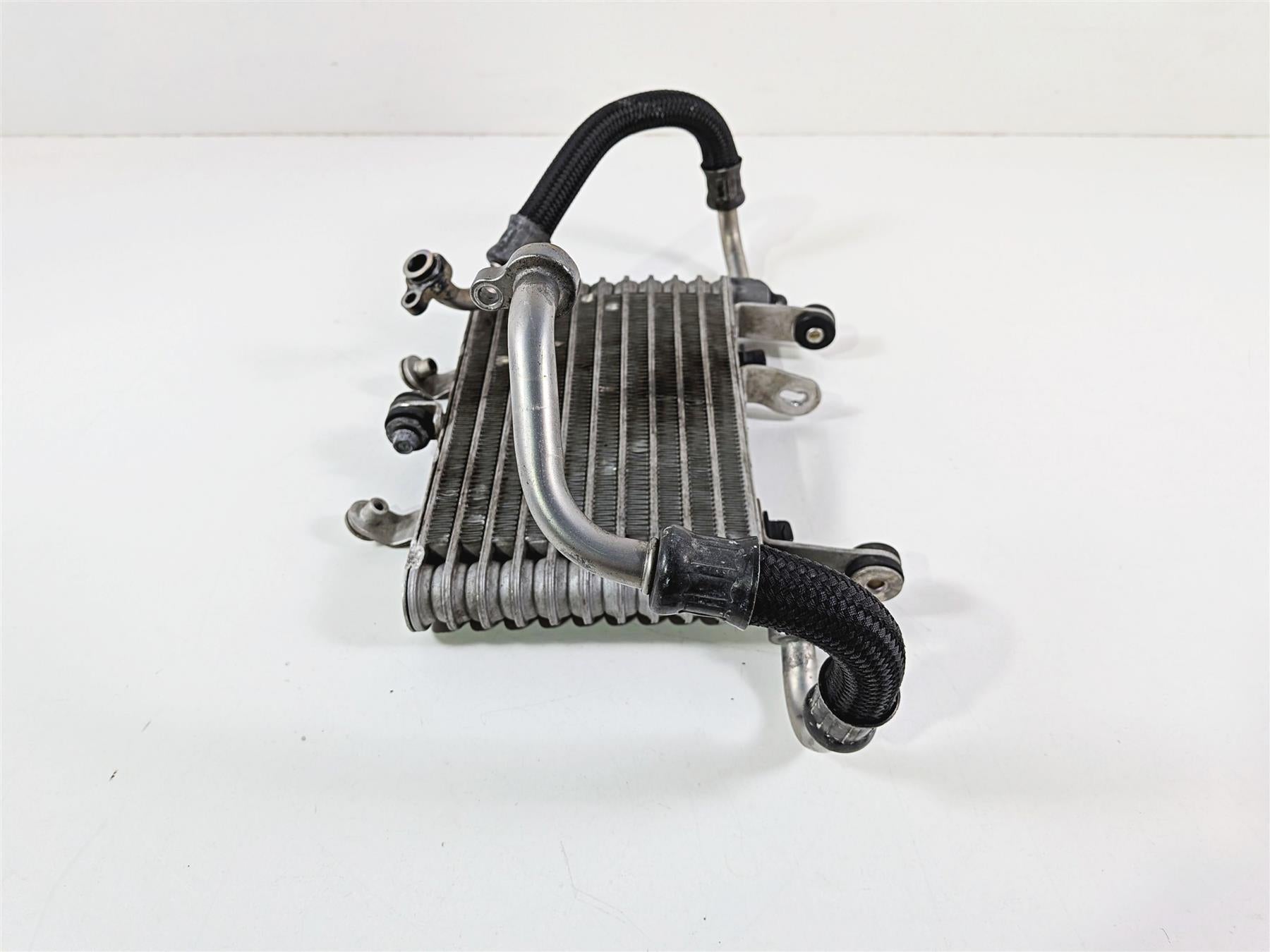 2024 Yamaha YZF R1 RN65 Oil Cooler + Lines & Guard 2CR-13470-00-00 {{ shop.shopifyCountryName }} - Mototech271