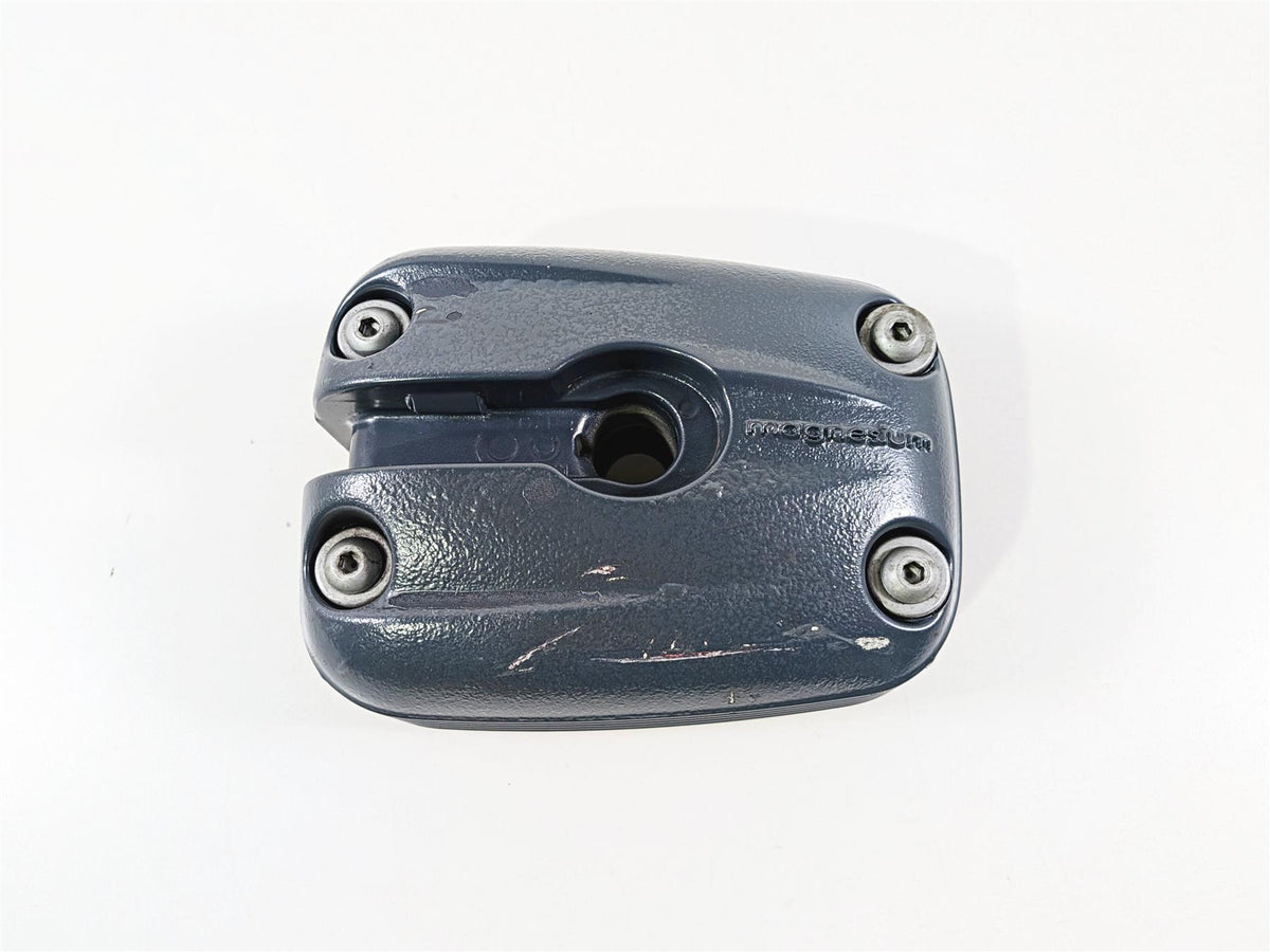2004 BMW R1150GS R21 Right Cylinder Head Valve Cover 11127672586 {{ shop.shopifyCountryName }} - Mototech271