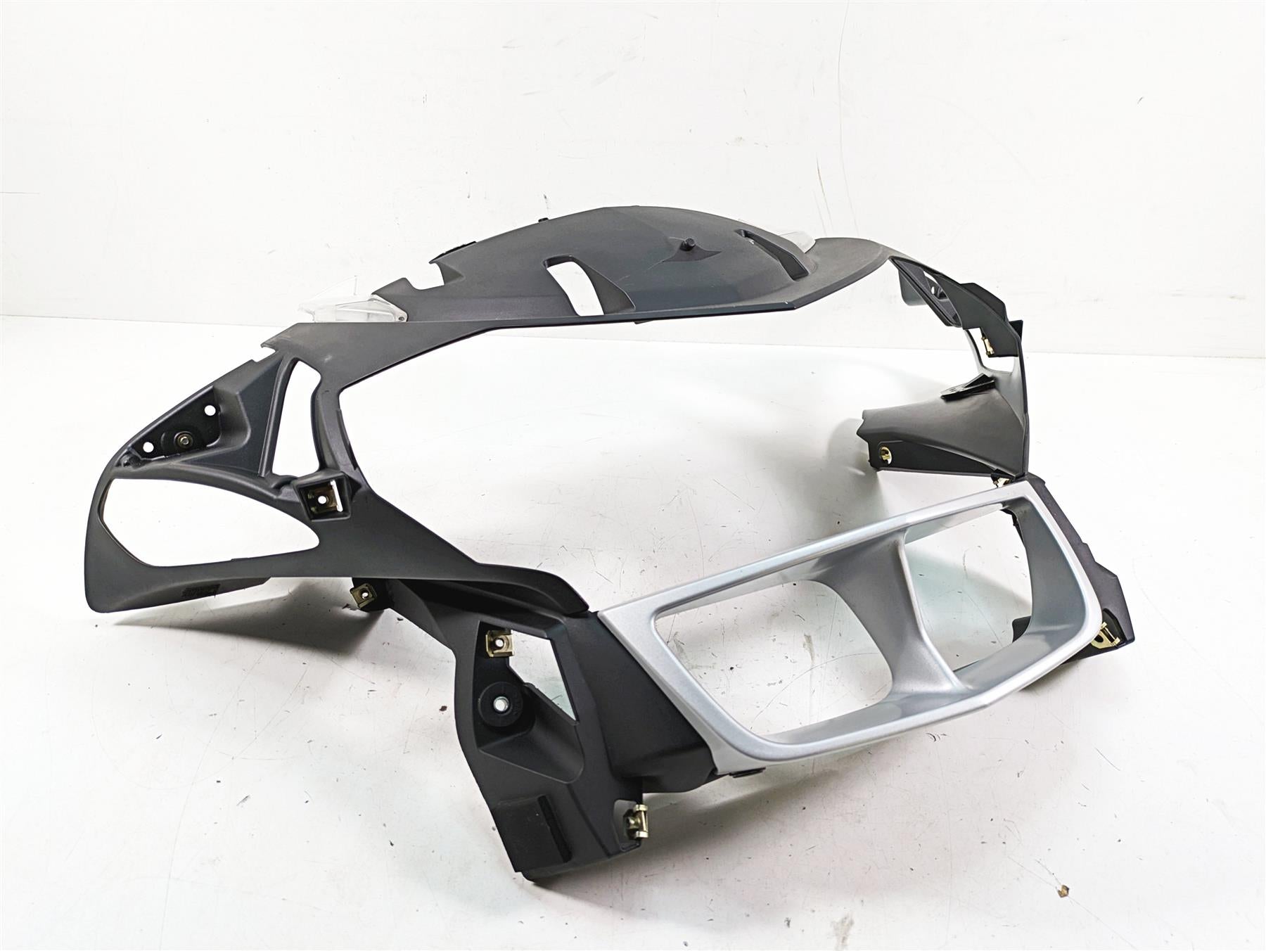 2007 BMW R1200RT K26 Inner Front Headlight Scoop Fairing Cover 46637682929 {{ shop.shopifyCountryName }} - Mototech271