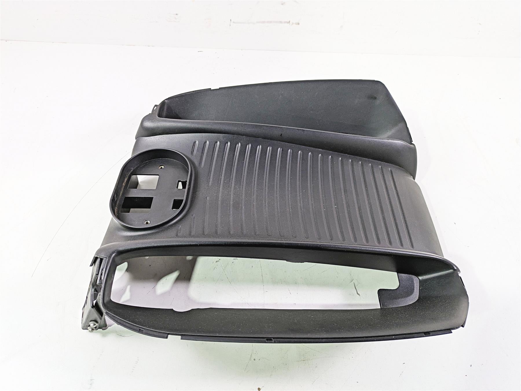 2010 Harley VRSCF Muscle Rod Radiator Front Center Cover Fairing 26826-09 {{ shop.shopifyCountryName }} - Mototech271
