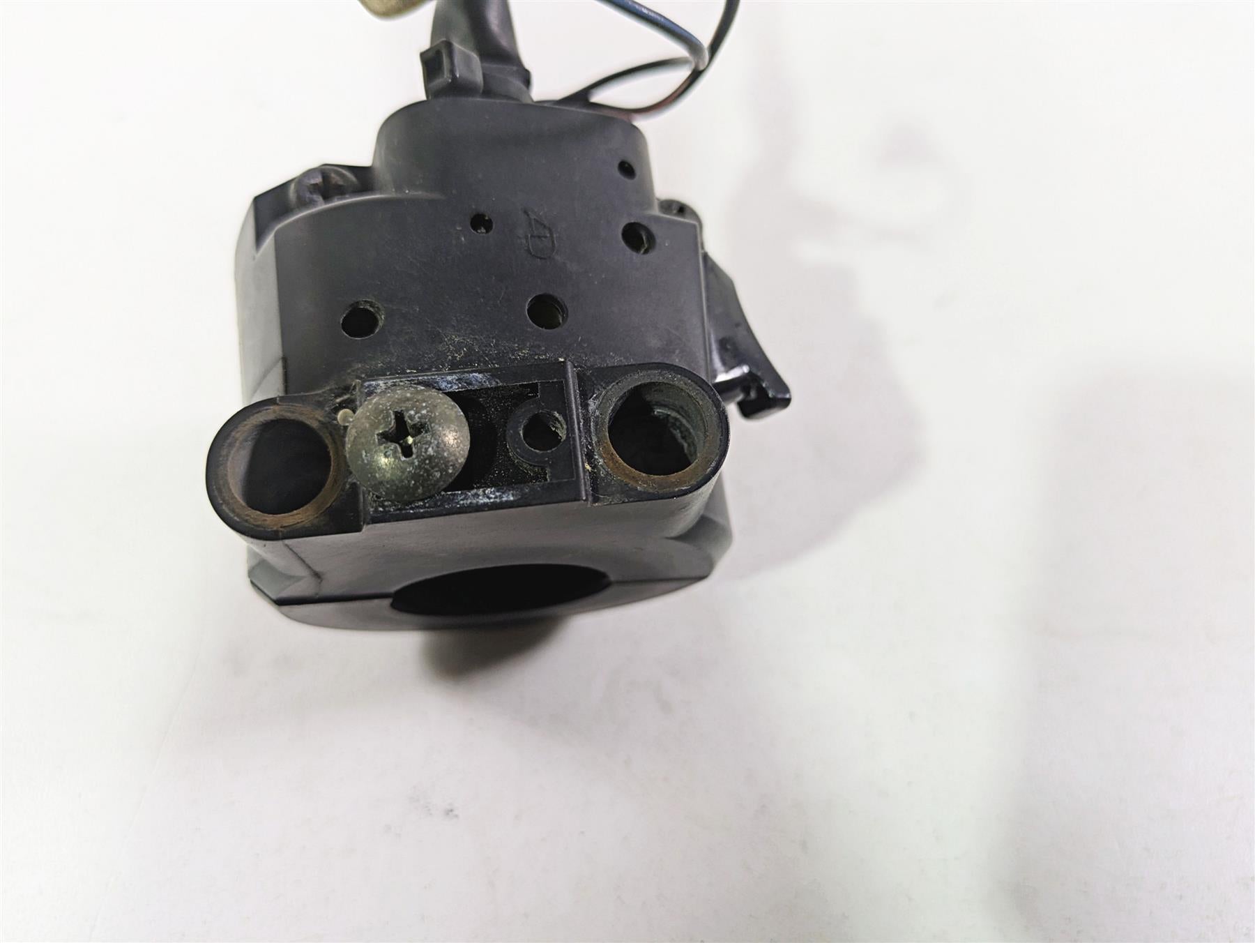 2006 Suzuki GSXR1000 K6 Right Hand Start Stop Control Switch 37200-41G80 {{ shop.shopifyCountryName }} - Mototech271