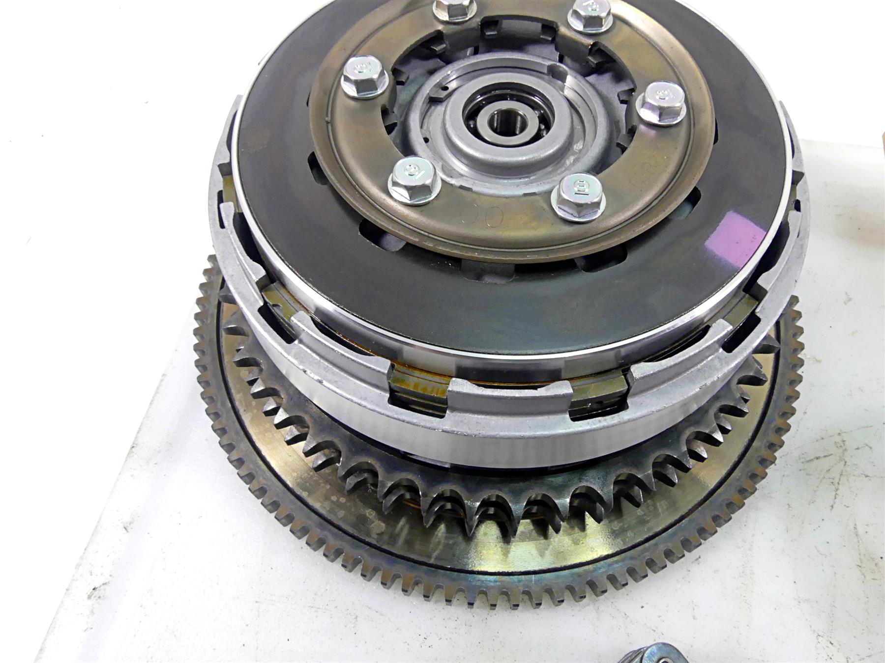 2007 Harley Touring FLHRSE CVO Road King Primary Drive Clutch Kit 27K 37817-07 {{ shop.shopifyCountryName }} - Mototech271