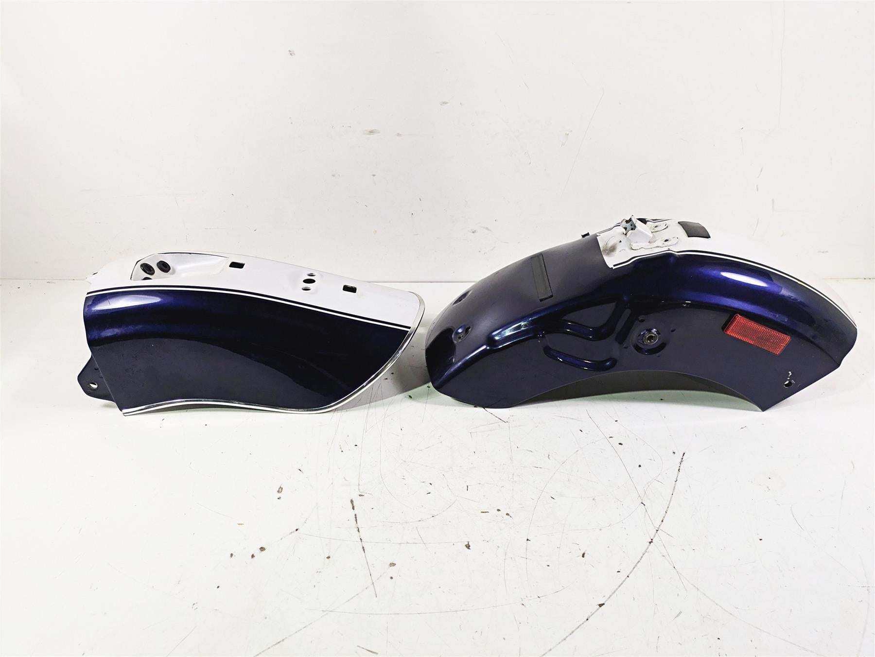 2002 Honda GL1500 CD Valkyrie Deluxe Rear Fender Set 80110-MZ0-B30 80210-MZ0-B30 {{ shop.shopifyCountryName }} - Mototech271