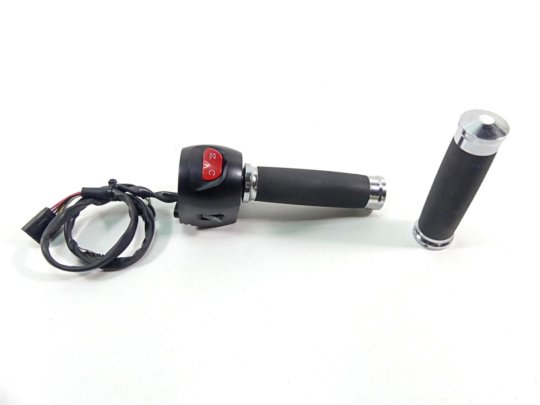 2011 Victory Cross Country Right Control Switch & Throttle Grips - Read 4011357 {{ shop.shopifyCountryName }} - Mototech271