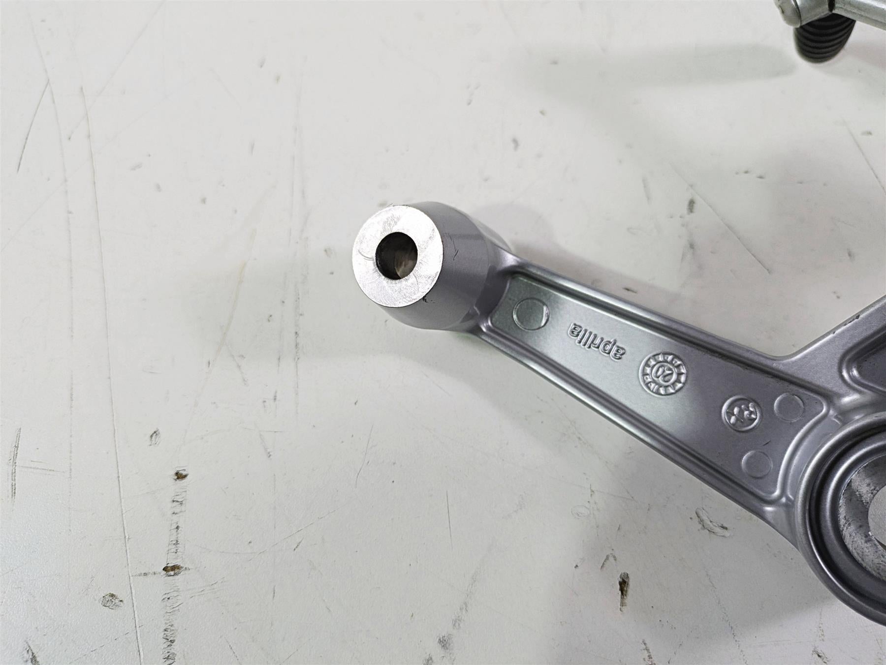 2021 Aprilia RS660 Left Rider Footpeg & Shifter Lever 2B005202 2B006352 {{ shop.shopifyCountryName }} - Mototech271