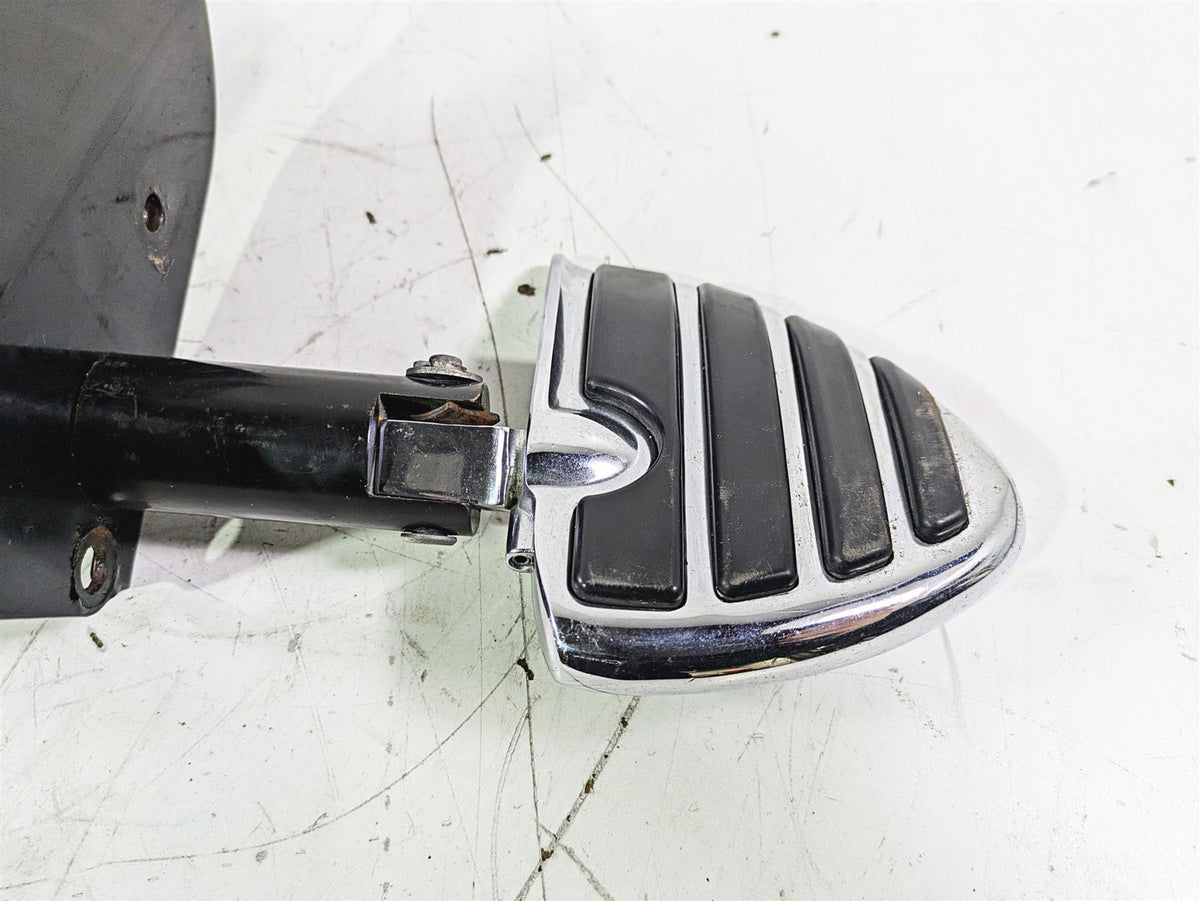2002 Honda GL1500 CD Valkyrie Deluxe Rear Passenger Footpeg Set 50815-MZ0-000 {{ shop.shopifyCountryName }} - Mototech271