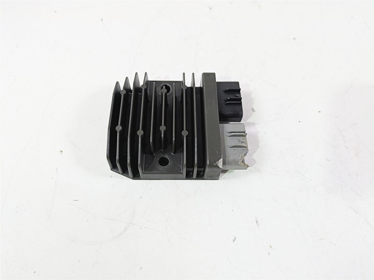 2025 Honda CBR600RR Rectifier Voltage Regulator - Read FH020AA 31600-MGZ-J01 {{ shop.shopifyCountryName }} - Mototech271