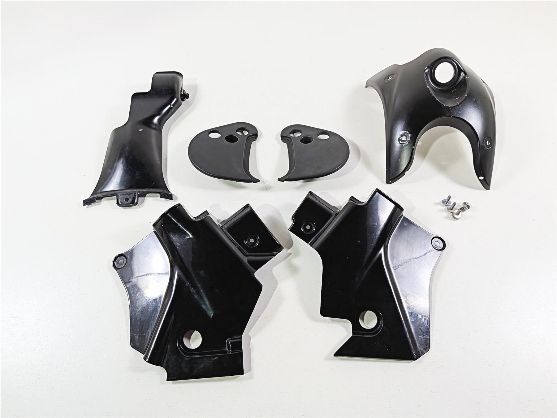 2006 Yamaha XVZ1300 Royal Star Ignition Switch & Neck Cover Fairing Set {{ shop.shopifyCountryName }} - Mototech271