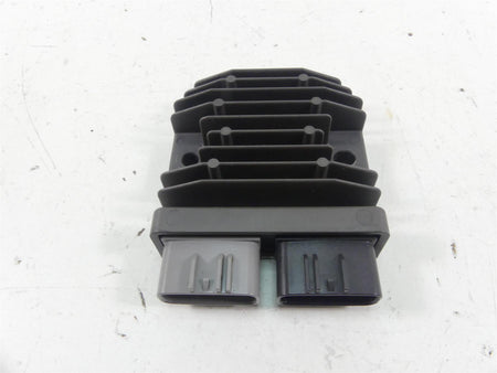 2017 Triumph Thruxton 1200 R Rectifier Voltage Regulator FH020AA T1300679 {{ shop.shopifyCountryName }} - Mototech271