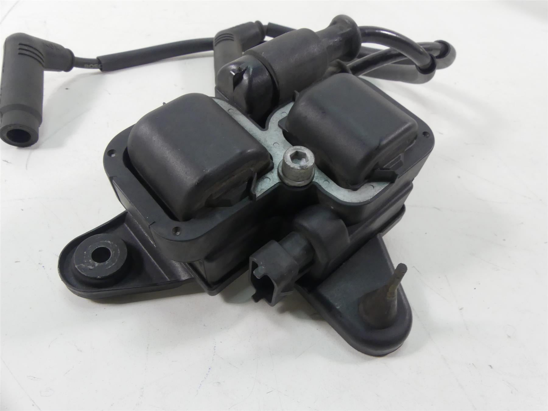 2004 Aprilia RSV1000 R Mille Ignition Coil Wire Plug Set AP0266070 {{ shop.shopifyCountryName }} - Mototech271
