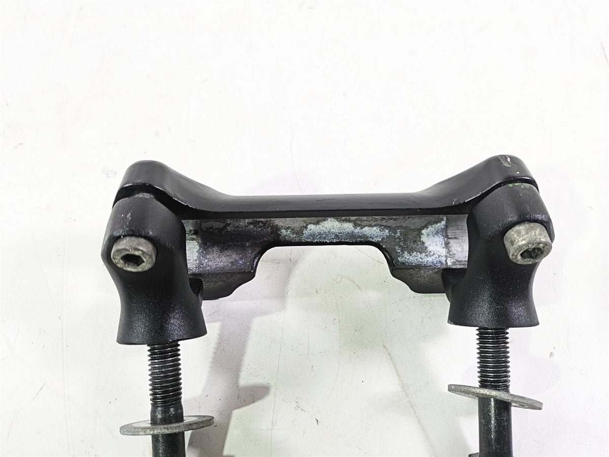 2018 Indian Chieftain Limited Handlebar Riser Holder Set 5139656 {{ shop.shopifyCountryName }} - Mototech271