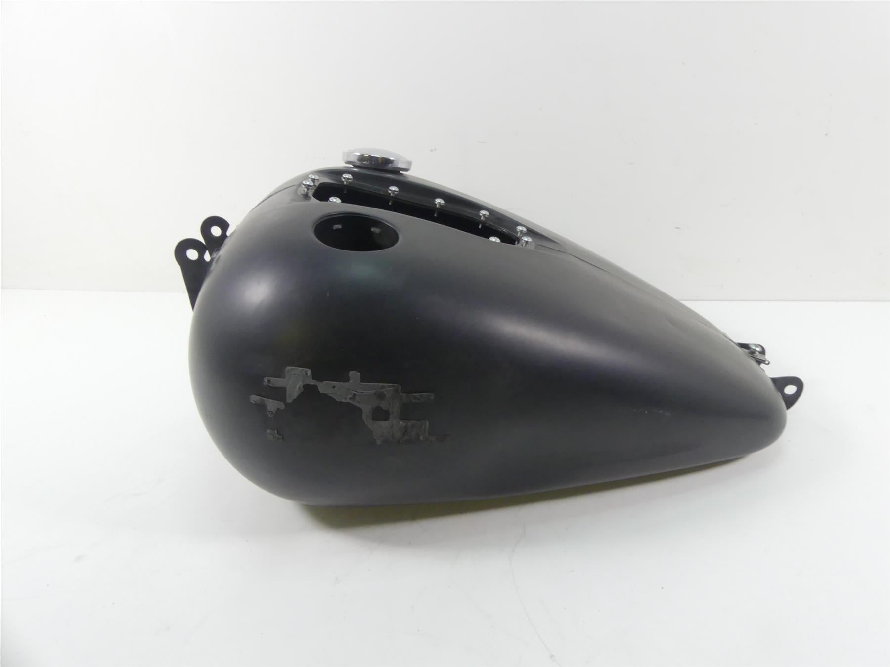2017 Harley Dyna FXDB Street Bob Fuel Gas Petrol Tank -Read 61000707 {{ shop.shopifyCountryName }} - Mototech271