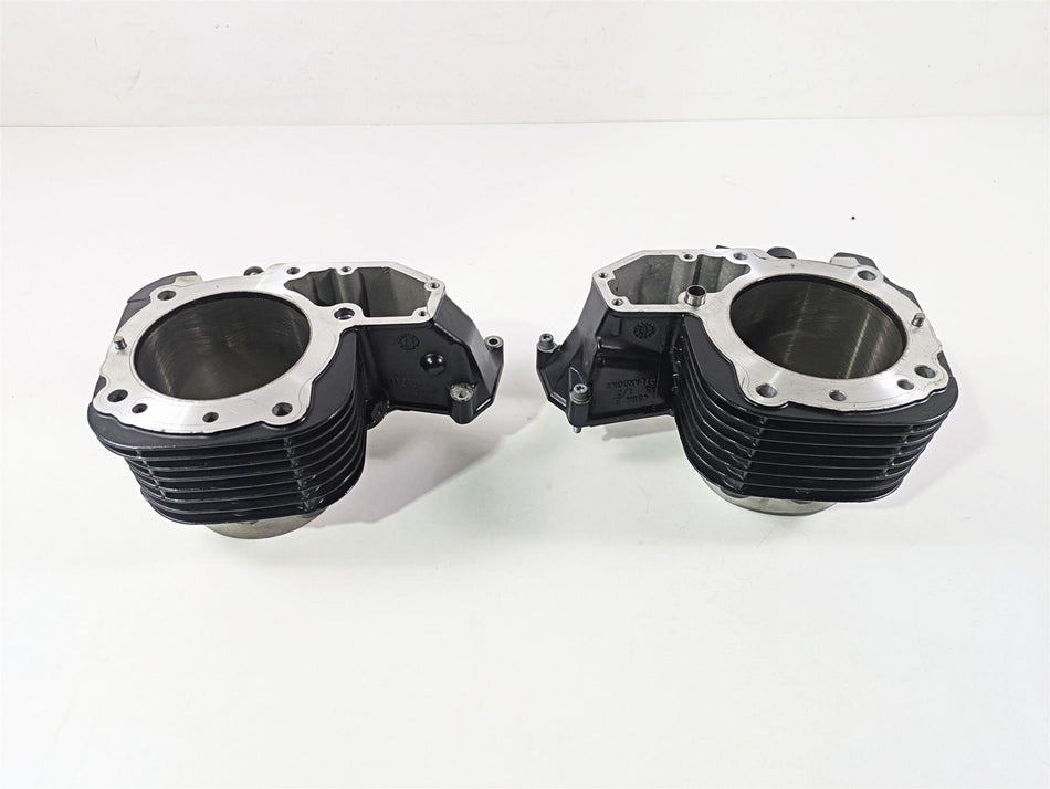 2022 BMW RnineT Pure K22 Left Right Piston Jug Barrel Cylinder Set 11117710477 {{ shop.shopifyCountryName }} - Mototech271