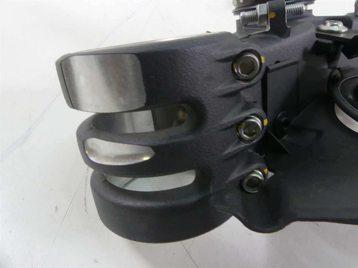 2020 Ducati Panigale V2 Lower Triple Tree Steering Clamp 58mm 342P0691AA {{ shop.shopifyCountryName }} - Mototech271