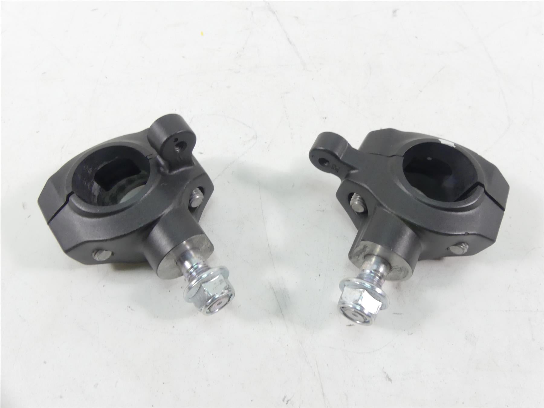2015 Yamaha MT09 FZ09 Handlebar Riser Holder Mount Set 1RC-24847-12-00 {{ shop.shopifyCountryName }} - Mototech271