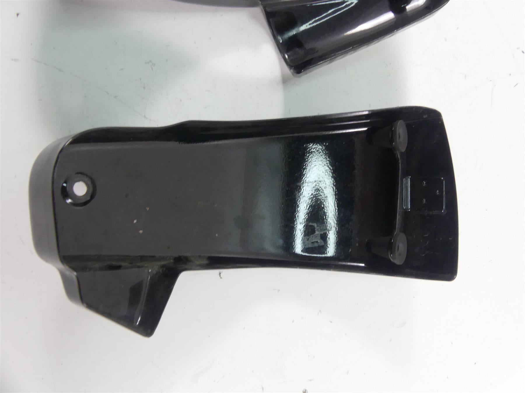 2021 Harley Softail FLSB Sport Glide Side Cover Fairing Set 61300783 69201505 {{ shop.shopifyCountryName }} - Mototech271